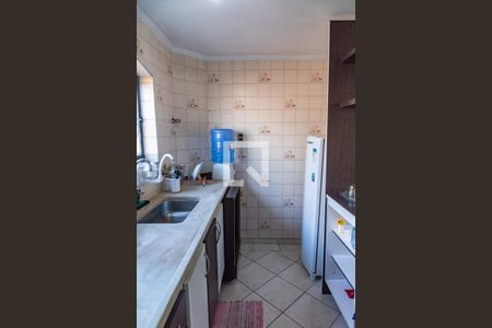 Casa para alugar com 330m², 4 quartos e 3 vagas Casa para alugar com 330m², 4 quartos e 3 vagasCozinha