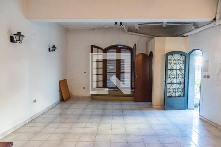 Casa para alugar com 330m², 4 quartos e 3 vagas Casa para alugar com 330m², 4 quartos e 3 vagasSalão