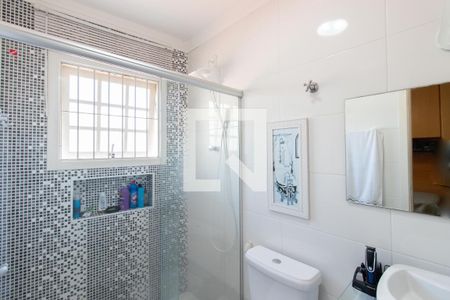 Casa à venda com 200m², 3 quartos e 4 vagasBanheiro do Quarto 2