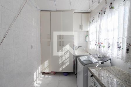 Casa à venda com 200m², 3 quartos e 4 vagasÁrea de Serviço