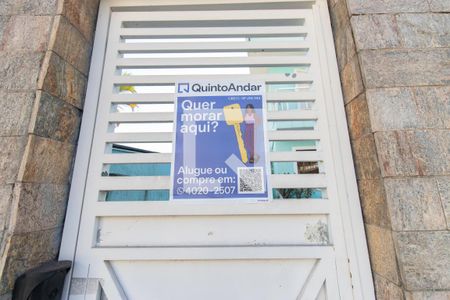 Casa à venda com 200m², 3 quartos e 4 vagasPlaca