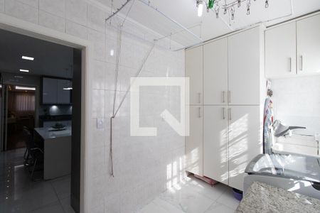 Casa à venda com 200m², 3 quartos e 4 vagasÁrea de Serviço