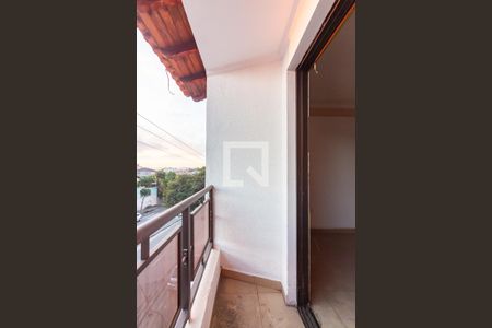 Casa à venda com 314m², 3 quartos e 2 vagasSacada