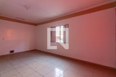 Casa à venda com 314m², 3 quartos e 2 vagasQuarto 2