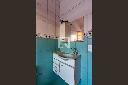 Casa à venda com 314m², 3 quartos e 2 vagasBanheiro 