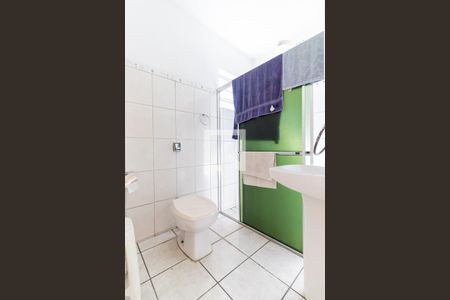 Casa à venda com 350m², 3 quartos e 3 vagas Casa à venda com 350m², 3 quartos e 3 vagasBanheiro de Serviço 2