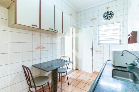 Casa à venda com 350m², 3 quartos e 3 vagas Casa à venda com 350m², 3 quartos e 3 vagasCozinha