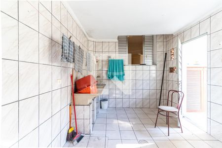 Casa à venda com 350m², 3 quartos e 3 vagas Casa à venda com 350m², 3 quartos e 3 vagasLavanderia