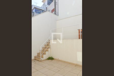 Casa à venda com 179m², 3 quartos e 4 vagas Casa à venda com 179m², 3 quartos e 4 vagasQuintal