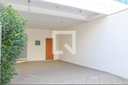 Casa à venda com 179m², 3 quartos e 4 vagas Casa à venda com 179m², 3 quartos e 4 vagasGaragem