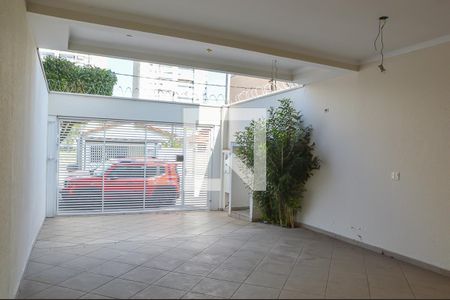 Casa à venda com 179m², 3 quartos e 4 vagas Casa à venda com 179m², 3 quartos e 4 vagasGaragem