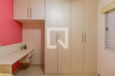 Casa à venda com 180m², 3 quartos e 2 vagas Casa à venda com 180m², 3 quartos e 2 vagasQuarto 02