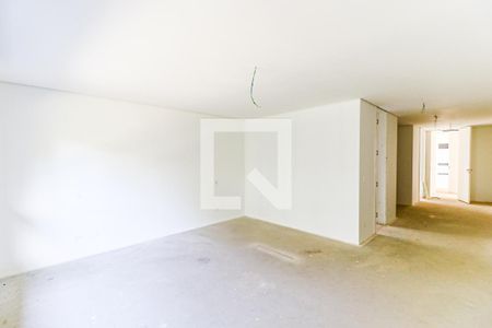 Casa de condomínio à venda com 850m², 4 quartos e 6 vagas Casa de condomínio à venda com 850m², 4 quartos e 6 vagasSuíte 4