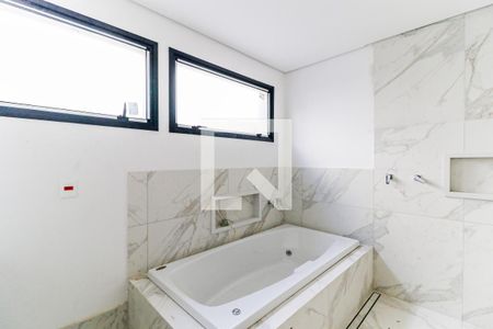 Casa de condomínio à venda com 850m², 4 quartos e 6 vagas Casa de condomínio à venda com 850m², 4 quartos e 6 vagasBanheiro 2 Suíte 4