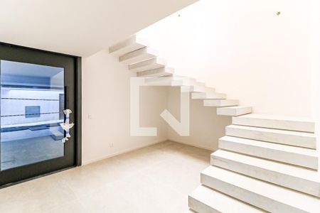 Casa de condomínio à venda com 850m², 4 quartos e 6 vagas Casa de condomínio à venda com 850m², 4 quartos e 6 vagasAcesso casa