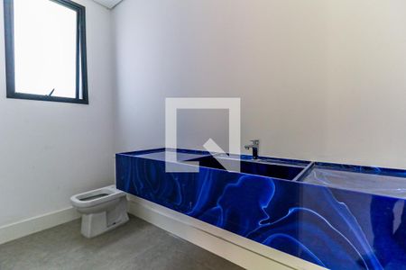 Casa de condomínio à venda com 850m², 4 quartos e 6 vagas Casa de condomínio à venda com 850m², 4 quartos e 6 vagasLavabo