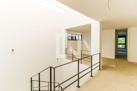 Casa de condomínio à venda com 850m², 4 quartos e 6 vagas Casa de condomínio à venda com 850m², 4 quartos e 6 vagasHall Quartos