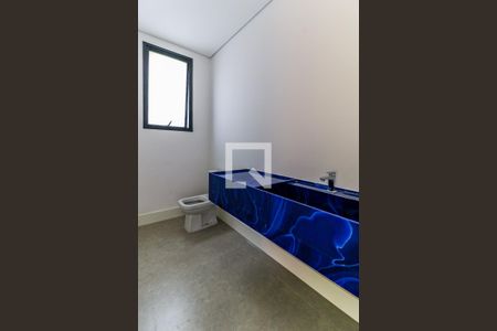 Casa de condomínio à venda com 850m², 4 quartos e 6 vagas Casa de condomínio à venda com 850m², 4 quartos e 6 vagasLavabo