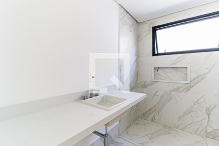 Casa de condomínio à venda com 828m², 4 quartos e 6 vagas Casa de condomínio à venda com 828m², 4 quartos e 6 vagasBanheiro Suíte 3