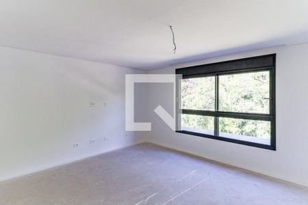 Casa de condomínio à venda com 828m², 4 quartos e 6 vagas Casa de condomínio à venda com 828m², 4 quartos e 6 vagasSuíte 4