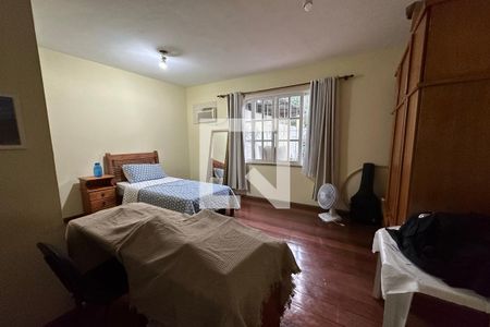 Casa à venda com 395m², 5 quartos e 2 vagas Casa à venda com 395m², 5 quartos e 2 vagasSuíte 2