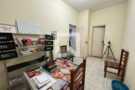 Casa à venda com 395m², 5 quartos e 2 vagas Casa à venda com 395m², 5 quartos e 2 vagasSuíte 4