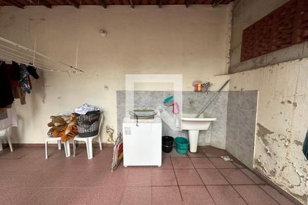 Casa à venda com 395m², 5 quartos e 2 vagas Casa à venda com 395m², 5 quartos e 2 vagasÁrea de Serviço