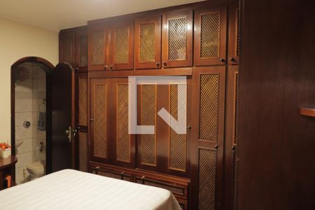 Casa à venda com 150m², 3 quartos e 2 vagasSuíte