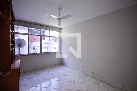 Quarto de apartamento para alugar com 3 quartos, 110m² em Icaraí, Niterói