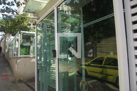 Apartamento à venda com 72m², 2 quartos e 1 vagaEntrada