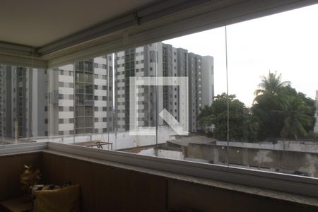 Apartamento à venda com 72m², 2 quartos e 1 vagaVaranda