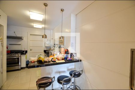 Apartamento para alugar com 130m², 3 quartos e 1 vagaCozinha