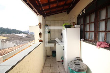 Casa à venda com 240m², 3 quartos e 6 vagasLavanderia