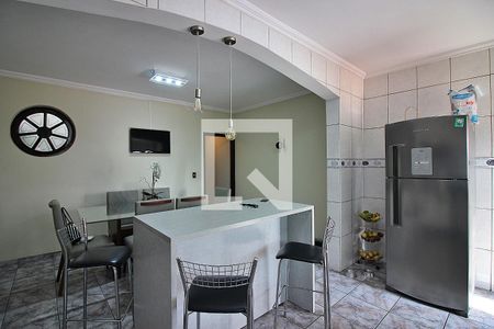 Casa à venda com 240m², 3 quartos e 6 vagasCopa e Cozinha 