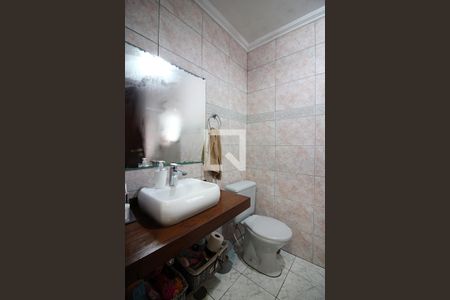 Casa à venda com 240m², 3 quartos e 6 vagasBanheiro Social