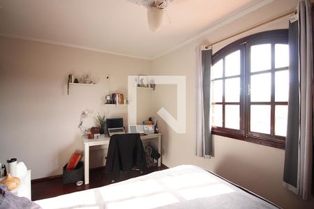 Casa à venda com 240m², 3 quartos e 6 vagasQuarto 2