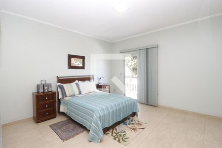 Casa à venda com 210m², 3 quartos e 3 vagasQuarto 1 - Suíte