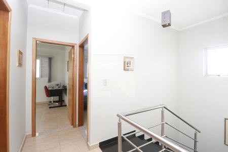 Casa à venda com 210m², 3 quartos e 3 vagasHall