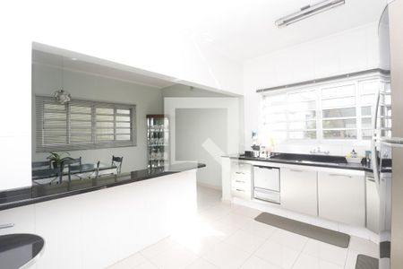 Casa à venda com 210m², 3 quartos e 3 vagasCozinha