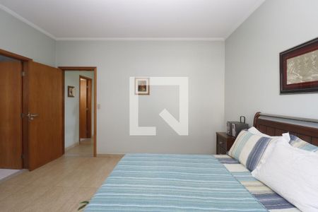 Casa à venda com 210m², 3 quartos e 3 vagasQuarto 1 - Suíte