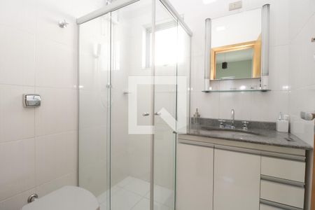 Casa à venda com 210m², 3 quartos e 3 vagasBanheiro Social