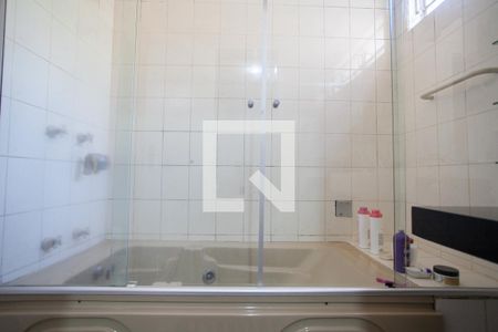 Casa à venda com 120m², 3 quartos e 3 vagas Casa à venda com 120m², 3 quartos e 3 vagasBanheiro da Suíte