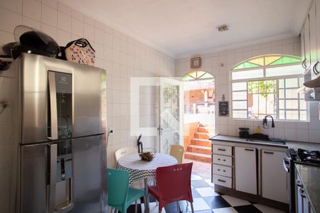 Casa à venda com 120m², 3 quartos e 3 vagas Casa à venda com 120m², 3 quartos e 3 vagasCozinha