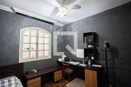 Casa à venda com 120m², 3 quartos e 3 vagas Casa à venda com 120m², 3 quartos e 3 vagasQuarto 1