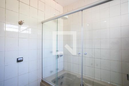 Casa à venda com 120m², 3 quartos e 3 vagas Casa à venda com 120m², 3 quartos e 3 vagasBanheiro da Suíte