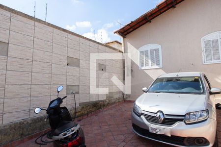 Casa à venda com 120m², 3 quartos e 3 vagas Casa à venda com 120m², 3 quartos e 3 vagasGaragem