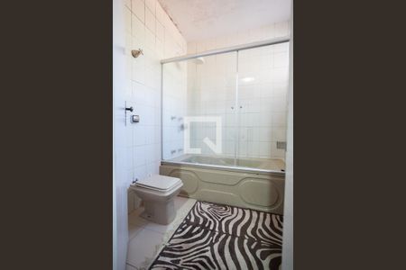 Casa à venda com 120m², 3 quartos e 3 vagas Casa à venda com 120m², 3 quartos e 3 vagasBanheiro da Suíte