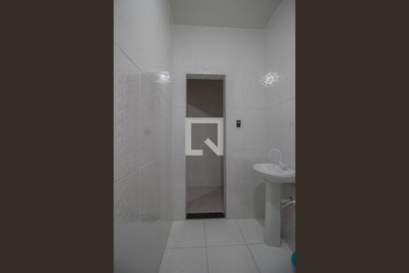 Casa de condomínio à venda com 120m², 3 quartos e 3 vagasBanheiro 2