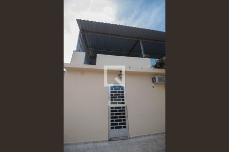 Casa de condomínio à venda com 120m², 3 quartos e 3 vagasTerraço