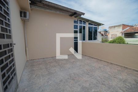Casa de condomínio à venda com 120m², 3 quartos e 3 vagasVaranda 